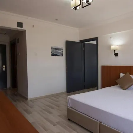 Bonjo Club Hotel