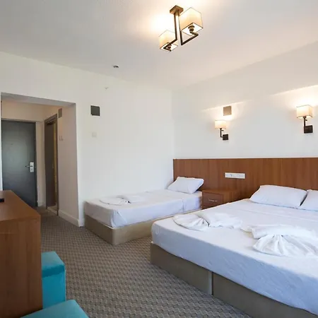 Bonjo Club Hotel 3*